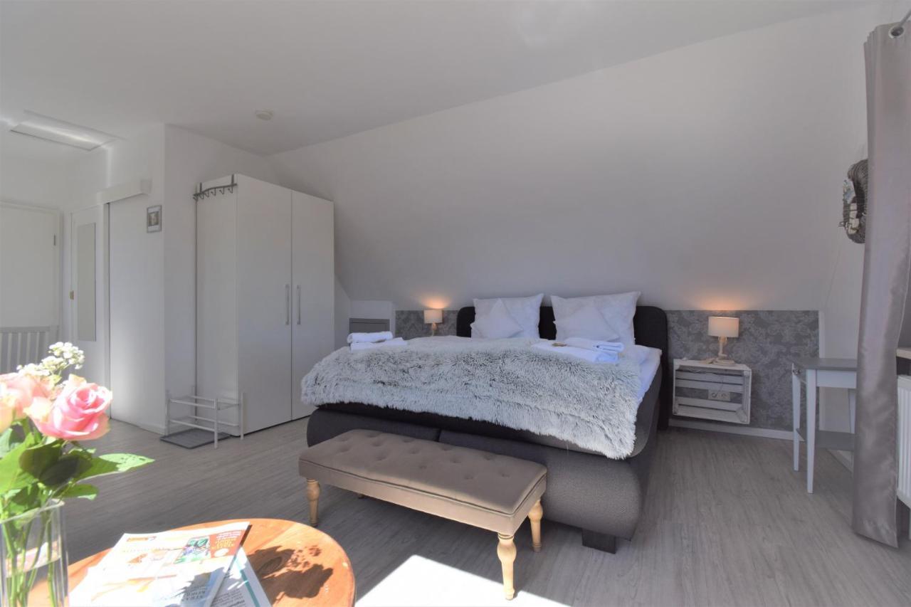 Haus Kaiser 6 Deichglueck Apartment Busum
